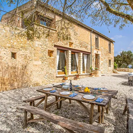 Cozy In With Outdoor Swimming Pool *