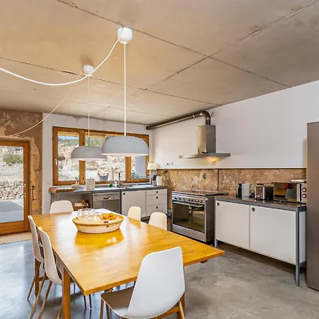 Holiday home Cozy In With Outdoor Swimming Pool