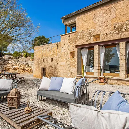 Cozy In With Outdoor Swimming Pool Ariany