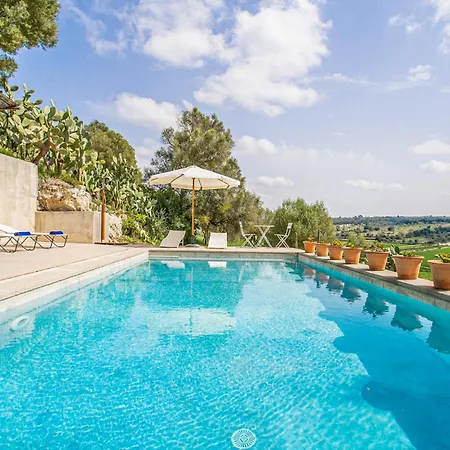 Cozy In With Outdoor Swimming Pool Holiday home